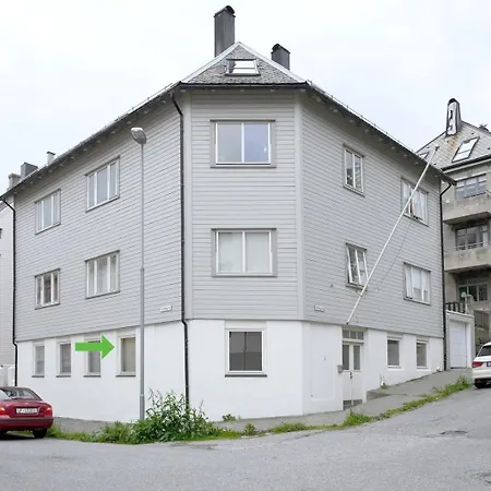 Hellegata 7 * Ålesund